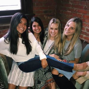 Meet your Posher, Ashley